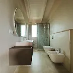 Aris Lodge *