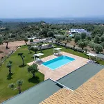 Aris Lodge *