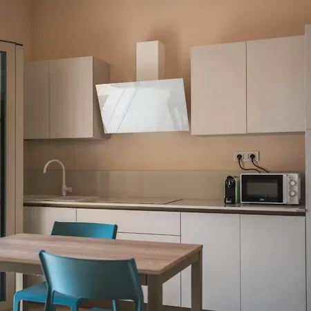 Aris بيت خشبي